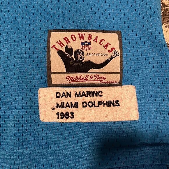 Mitchell & Ness NFL Throwbacks 1983 Dan Marino jersey, size XXL (56) - Picture 4 of 6